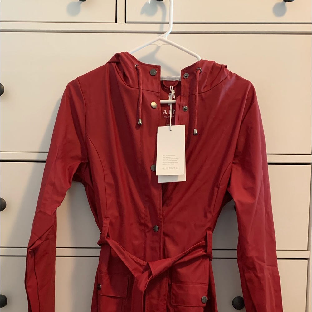 Rains Curve Waterproof Rain Jacket